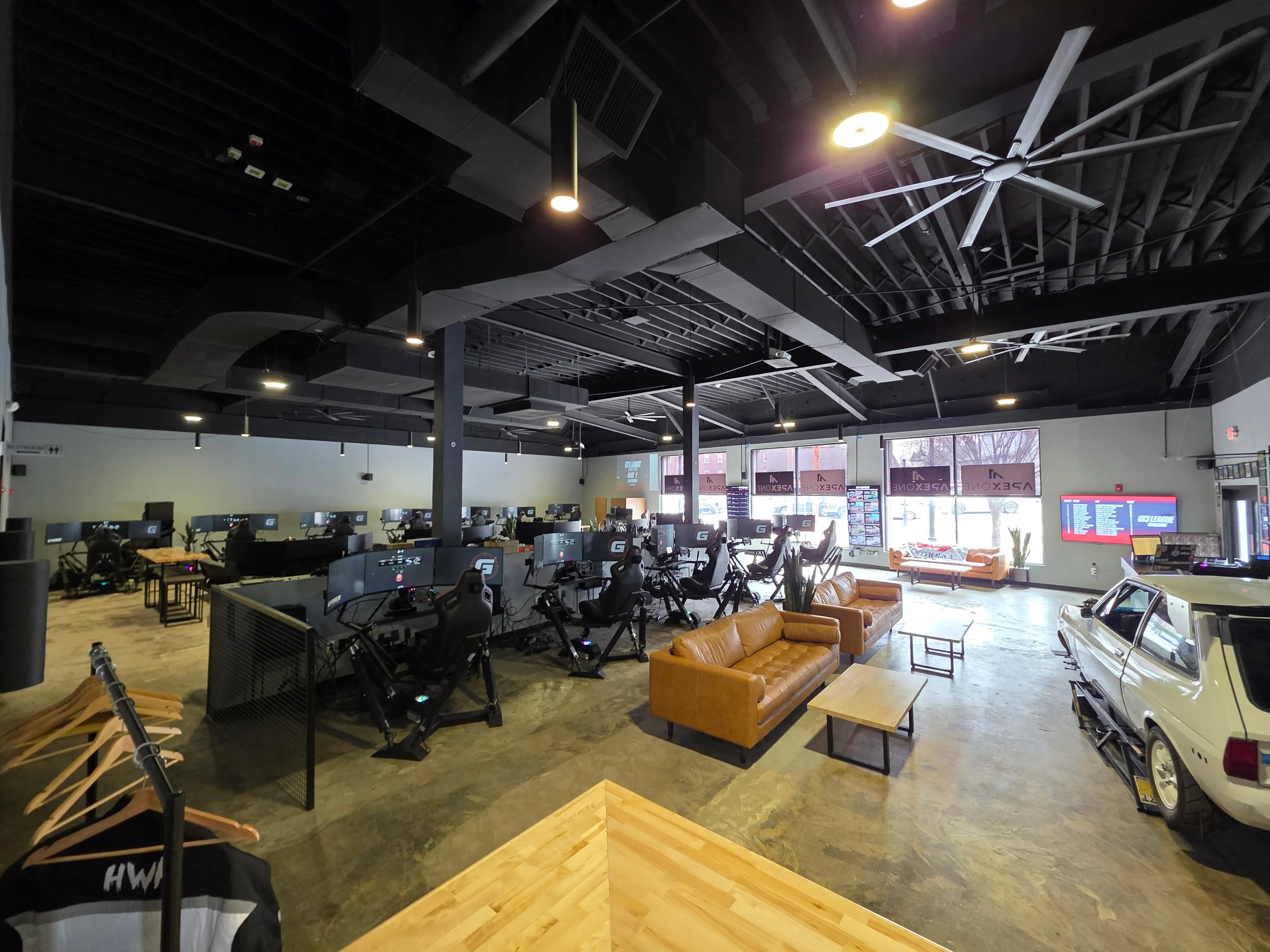G-FORCE Racing Lounge